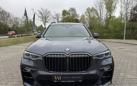 BMW X7, 2022 год, 7 985 000 рублей, 2 фотография