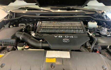 Toyota Land Cruiser 200, 2014 год, 4 300 000 рублей, 7 фотография