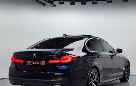 BMW 5 серия, 2021 год, 3 100 000 рублей, 4 фотография