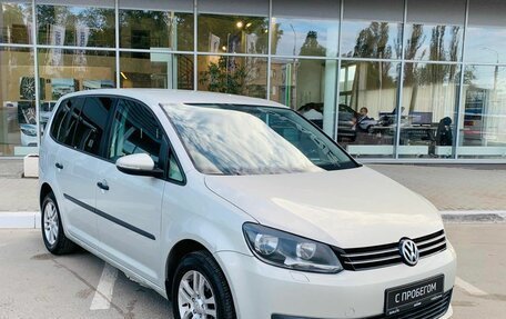 Volkswagen Touran III, 2011 год, 890 000 рублей, 3 фотография