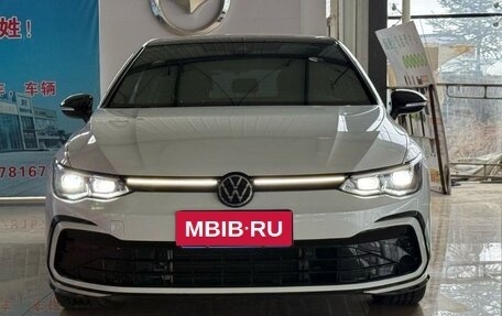 Volkswagen Golf VIII, 2022 год, 2 042 000 рублей, 2 фотография
