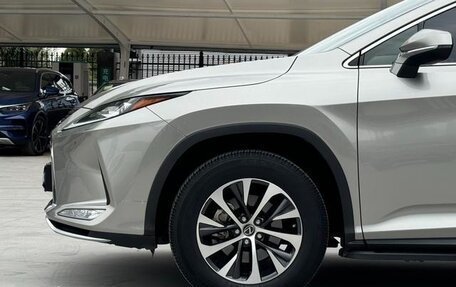 Lexus RX IV рестайлинг, 2022 год, 4 164 000 рублей, 2 фотография