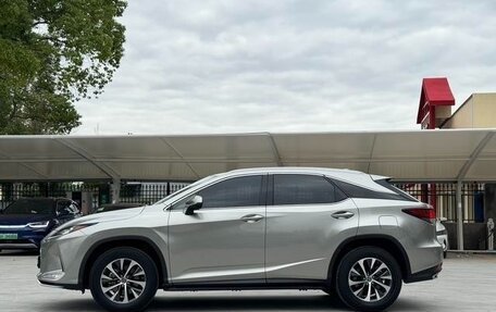 Lexus RX IV рестайлинг, 2022 год, 4 164 000 рублей, 6 фотография