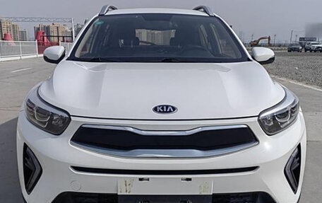 KIA Stonic, 2021 год, 1 200 000 рублей, 2 фотография