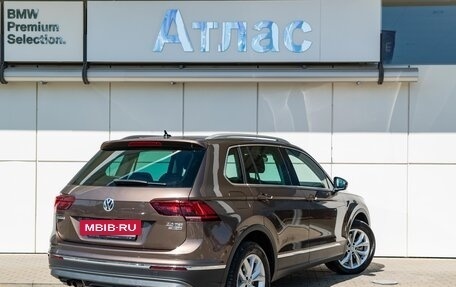 Volkswagen Tiguan II, 2017 год, 2 190 000 рублей, 2 фотография
