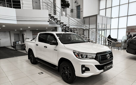 Toyota Hilux VIII, 2020 год, 4 130 000 рублей, 3 фотография