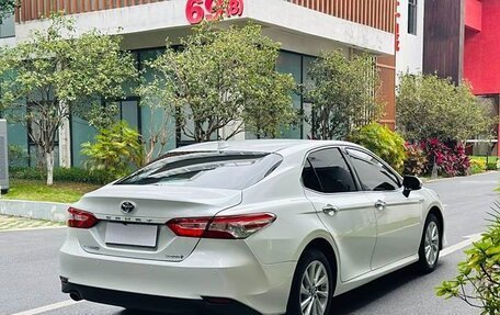 Toyota Camry, 2021 год, 2 550 000 рублей, 6 фотография