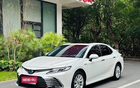 Toyota Camry, 2021 год, 2 550 000 рублей, 2 фотография