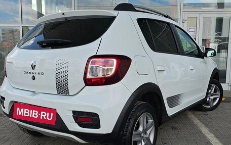 Renault Sandero II рестайлинг, 2017 год, 1 059 000 рублей, 2 фотография