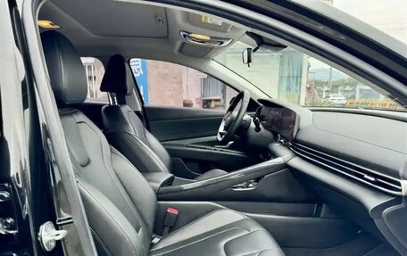 Hyundai Elantra, 2022 год, 1 490 000 рублей, 4 фотография