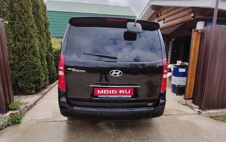 Hyundai Grand Starex Grand Starex I рестайлинг 2, 2019 год, 3 700 000 рублей, 2 фотография