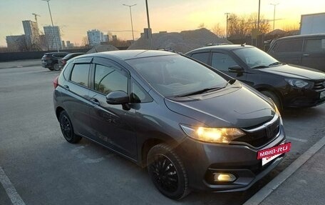 Honda Fit III, 2018 год, 1 440 000 рублей, 2 фотография