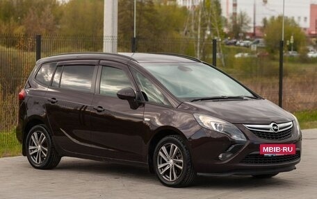 Opel Zafira C рестайлинг, 2012 год, 1 035 000 рублей, 3 фотография