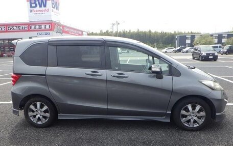 Honda Freed I, 2011 год, 855 000 рублей, 3 фотография