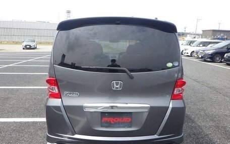 Honda Freed I, 2011 год, 855 000 рублей, 5 фотография
