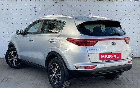 KIA Sportage IV рестайлинг, 2018 год, 2 125 000 рублей, 5 фотография