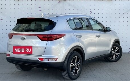 KIA Sportage IV рестайлинг, 2018 год, 2 125 000 рублей, 4 фотография