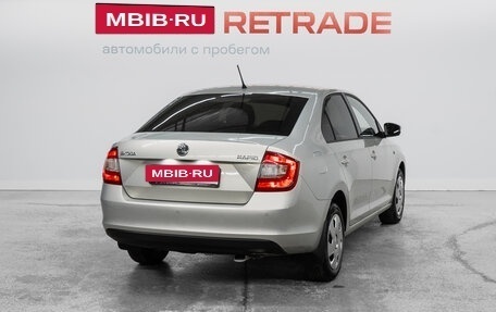 Skoda Rapid I, 2014 год, 903 000 рублей, 5 фотография