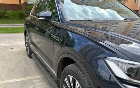 Volkswagen Touareg III, 2019 год, 4 500 000 рублей, 5 фотография