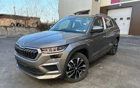Skoda Kodiaq I, 2023 год, 4 390 000 рублей, 3 фотография