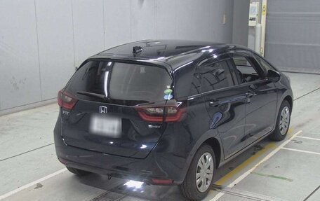 Honda Fit, 2021 год, 1 372 000 рублей, 2 фотография