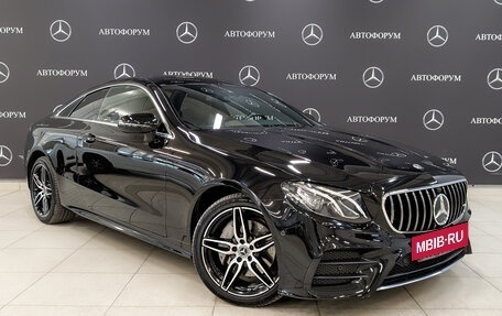Mercedes-Benz E-Класс, 2019 год, 5 990 000 рублей, 3 фотография
