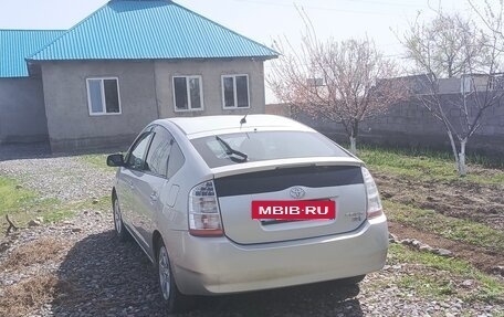 Toyota Prius, 2009 год, 550 000 рублей, 4 фотография