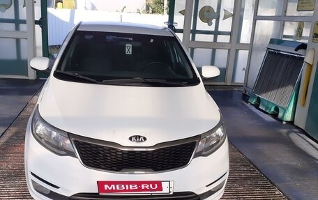 KIA Rio III рестайлинг, 2016 год, 960 000 рублей, 2 фотография