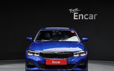 BMW 3 серия, 2022 год, 3 000 000 рублей, 2 фотография