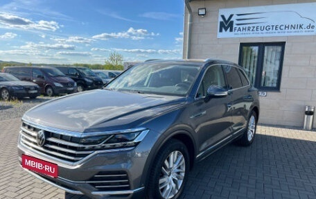 Volkswagen Touareg III, 2021 год, 5 733 449 рублей, 2 фотография