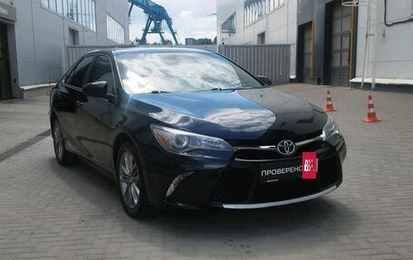 Toyota Camry, 2016 год, 1 810 000 рублей, 2 фотография