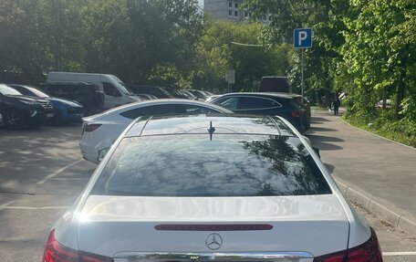 Mercedes-Benz E-Класс, 2015 год, 2 500 000 рублей, 3 фотография