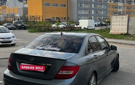 Mercedes-Benz C-Класс, 2011 год, 1 400 000 рублей, 2 фотография