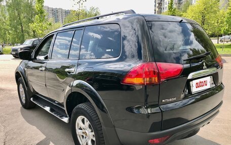 Mitsubishi Pajero Sport II рестайлинг, 2013 год, 1 925 000 рублей, 4 фотография