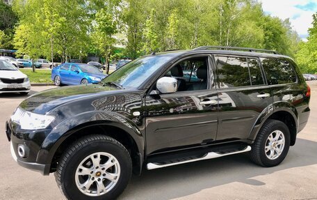 Mitsubishi Pajero Sport II рестайлинг, 2013 год, 1 925 000 рублей, 2 фотография