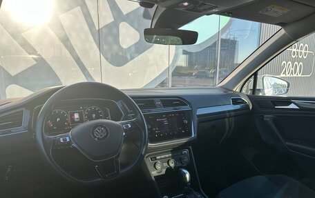 Volkswagen Tiguan II, 2019 год, 2 980 000 рублей, 2 фотография