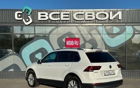 Volkswagen Tiguan II, 2019 год, 2 980 000 рублей, 3 фотография