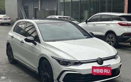 Volkswagen Golf VIII, 2022 год, 2 350 000 рублей, 3 фотография