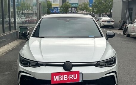 Volkswagen Golf VIII, 2022 год, 2 350 000 рублей, 2 фотография