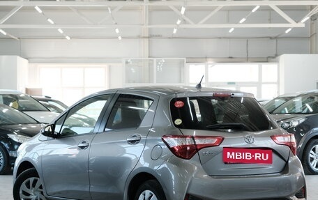 Toyota Vitz, 2019 год, 1 299 000 рублей, 3 фотография