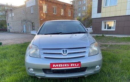 Toyota Ist II, 2003 год, 530 000 рублей, 3 фотография