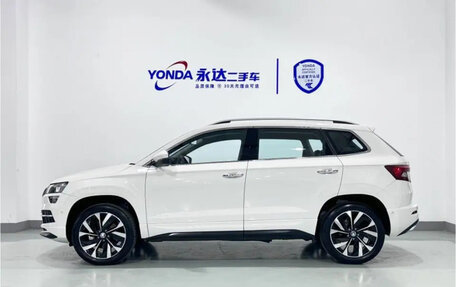 Skoda Karoq I, 2022 год, 2 070 000 рублей, 5 фотография