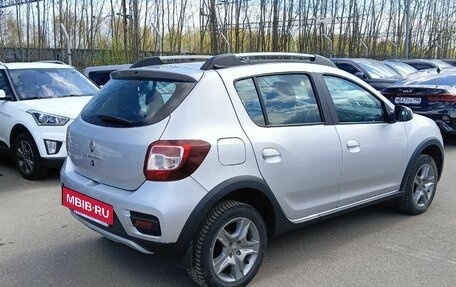 Renault Sandero II рестайлинг, 2019 год, 890 000 рублей, 4 фотография