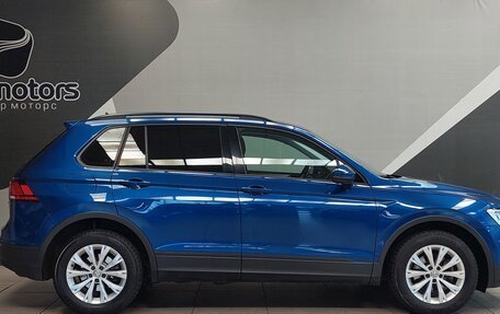Volkswagen Tiguan II, 2020 год, 2 355 000 рублей, 4 фотография