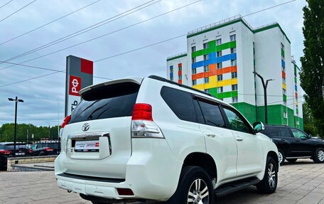 Toyota Land Cruiser Prado 150 рестайлинг 2, 2011 год, 2 602 800 рублей, 2 фотография