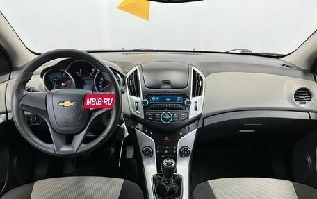 Chevrolet Cruze II, 2014 год, 980 000 рублей, 8 фотография