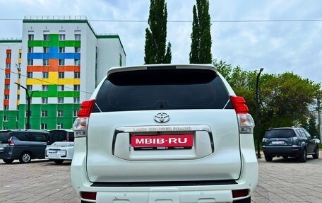 Toyota Land Cruiser Prado 150 рестайлинг 2, 2011 год, 2 602 800 рублей, 6 фотография