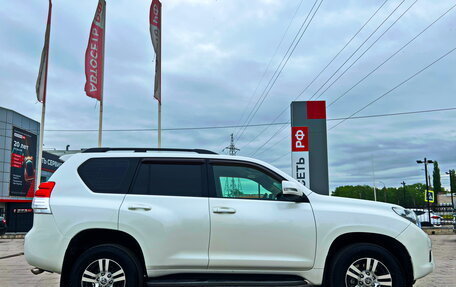 Toyota Land Cruiser Prado 150 рестайлинг 2, 2011 год, 2 602 800 рублей, 8 фотография