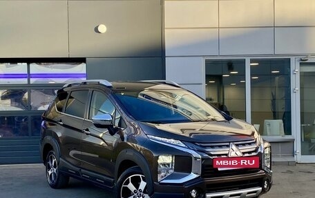 Mitsubishi Xpander, 2022 год, 2 369 000 рублей, 3 фотография