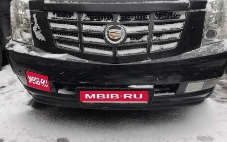 Cadillac Escalade III, 2013 год, 2 650 000 рублей, 2 фотография